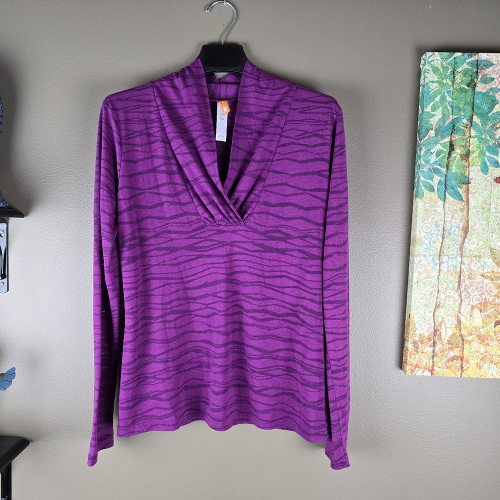Lucy Activewear Pink Purple V Cowlneck Semi Sheer Top Large - Picture 5 of 9